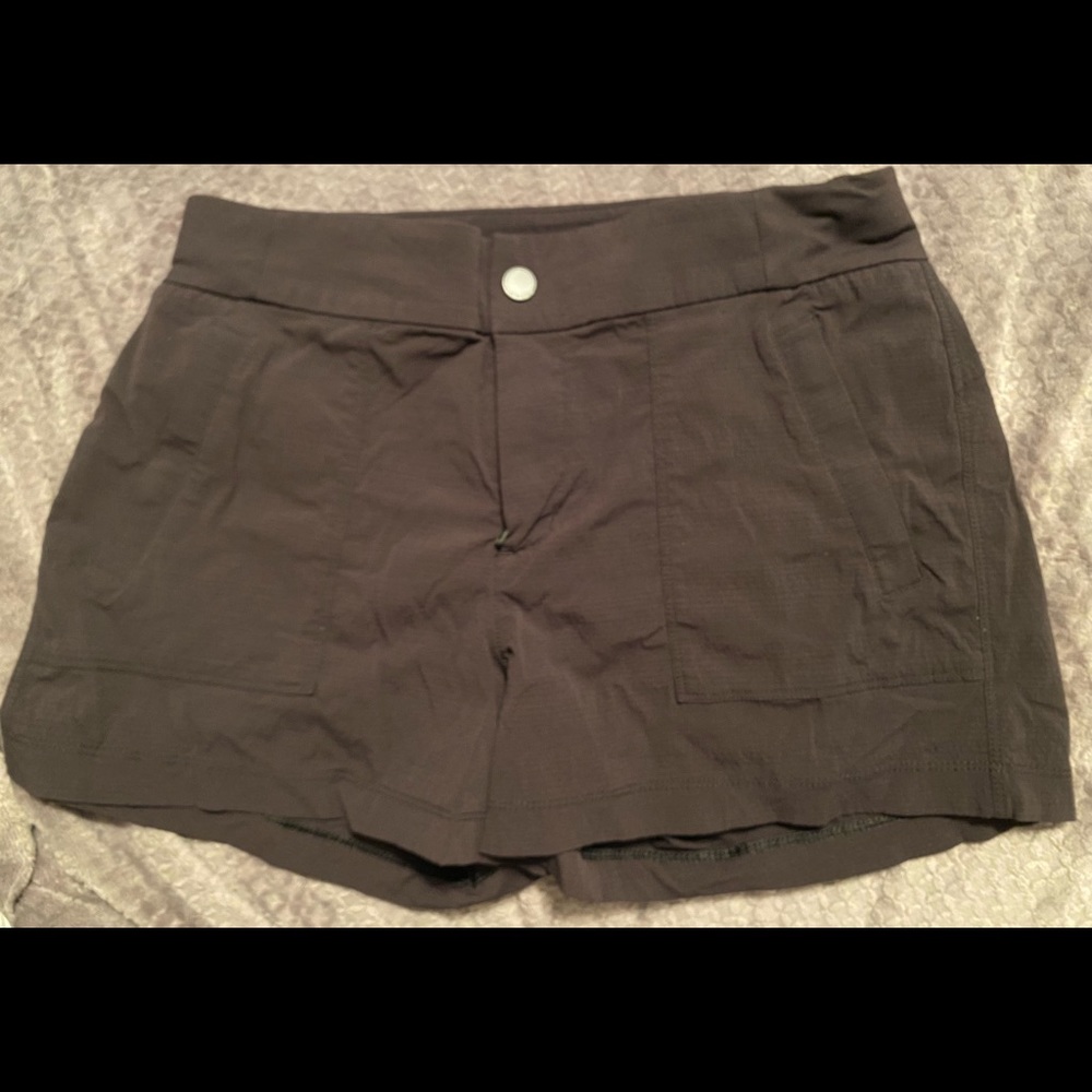 Athleta Trekkie Shorts